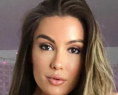 Carolina White