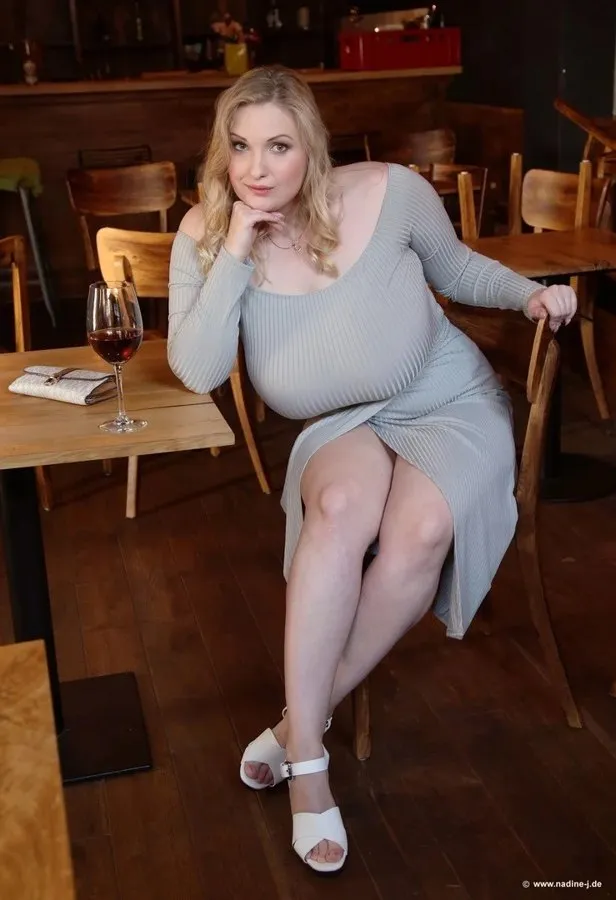 Kira Liv
