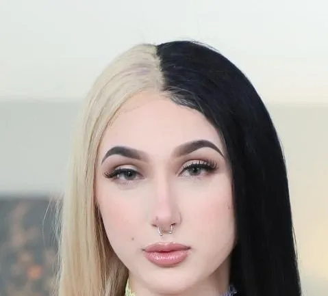 Skylar Vox